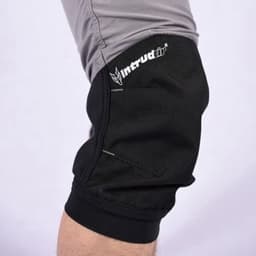Intrudair CF Short Suit 2
